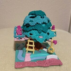 Polly Pockets Bluebird Toys 1994 Pollyville Treehouse